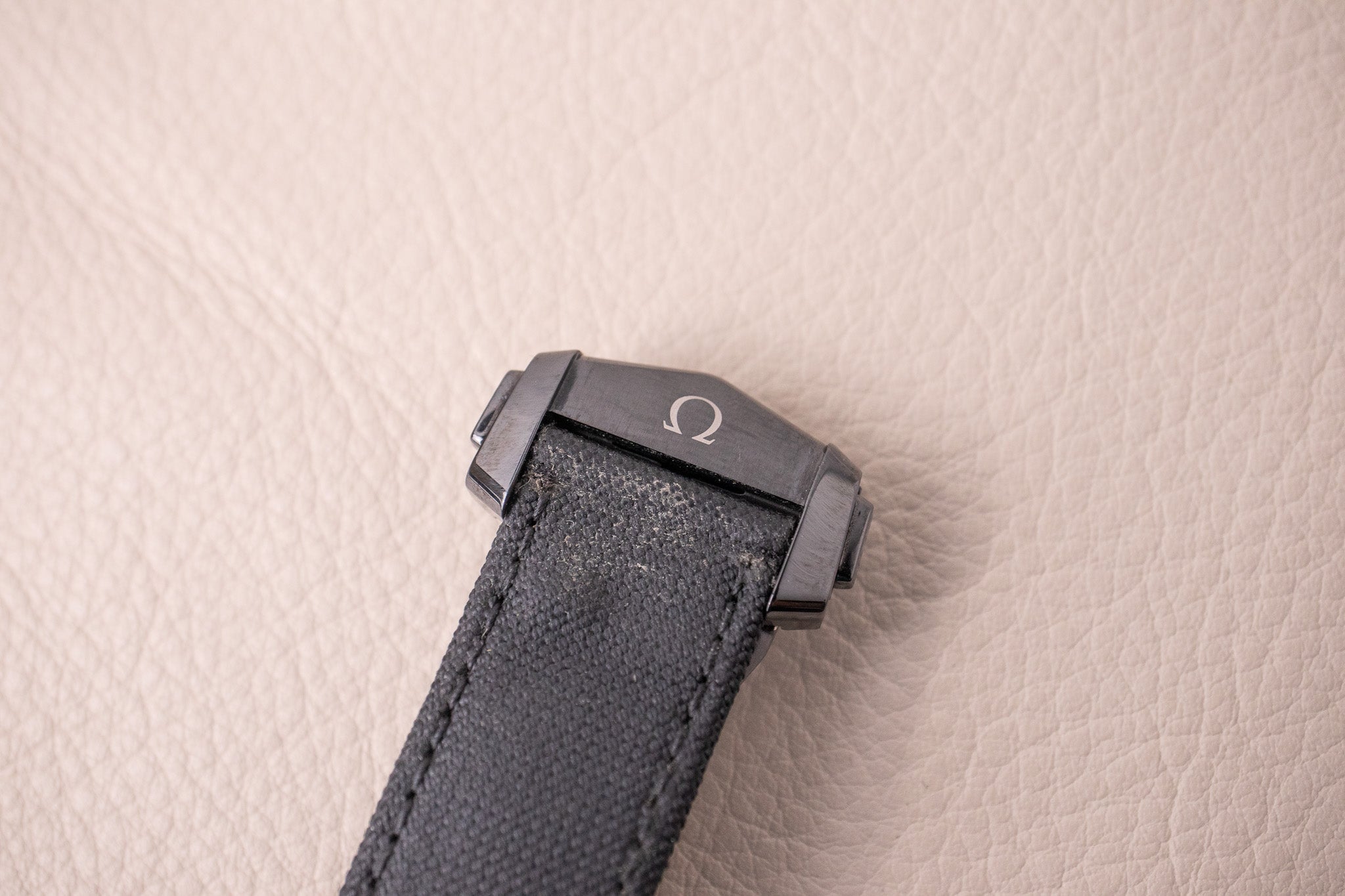 Omega Speedmaster Dark Side of The Moon 'Black Black' 311.92.44.51.01.005