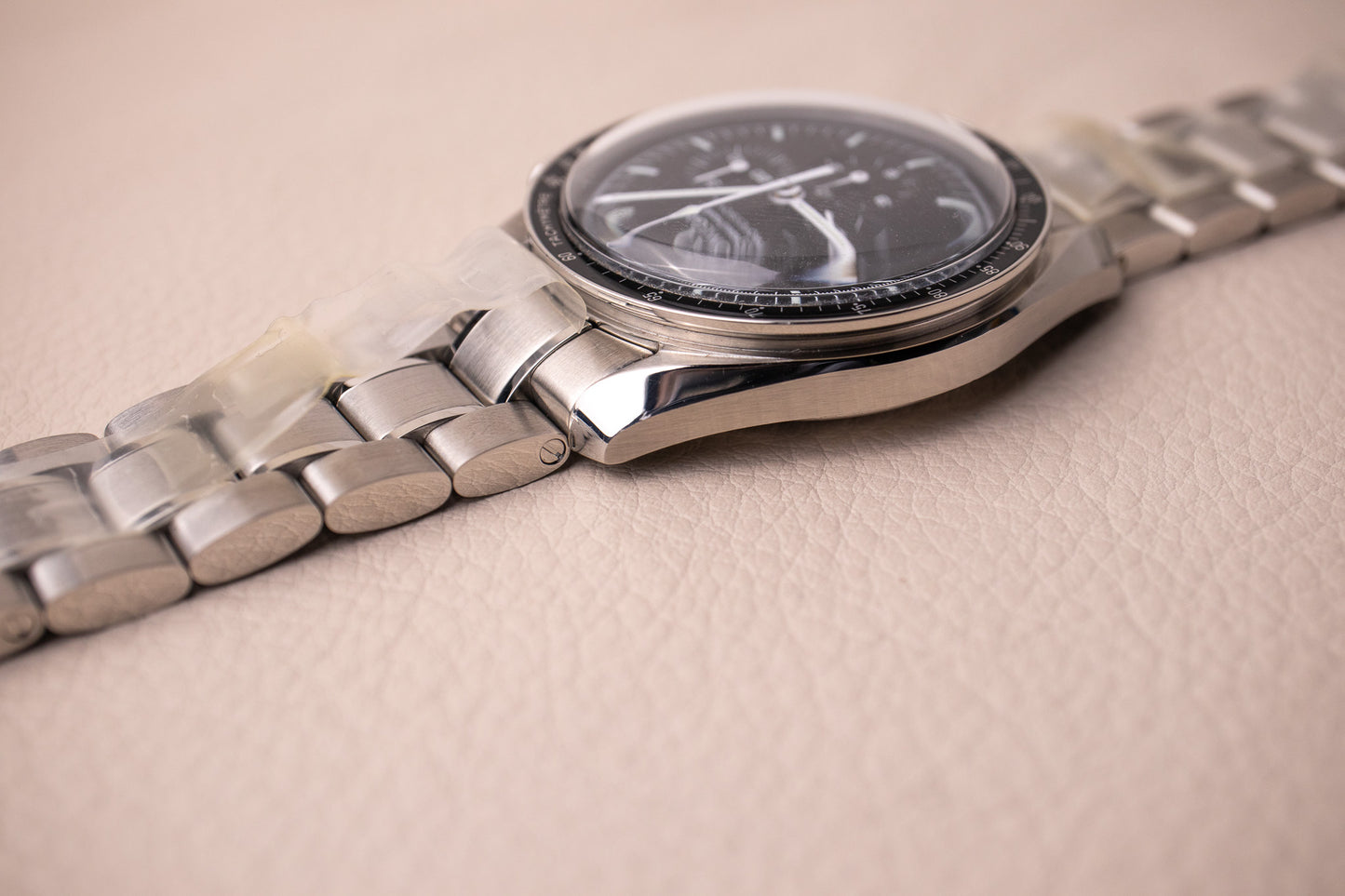 Omega Speedmaster Hesalite 311.30.42.30.01.005