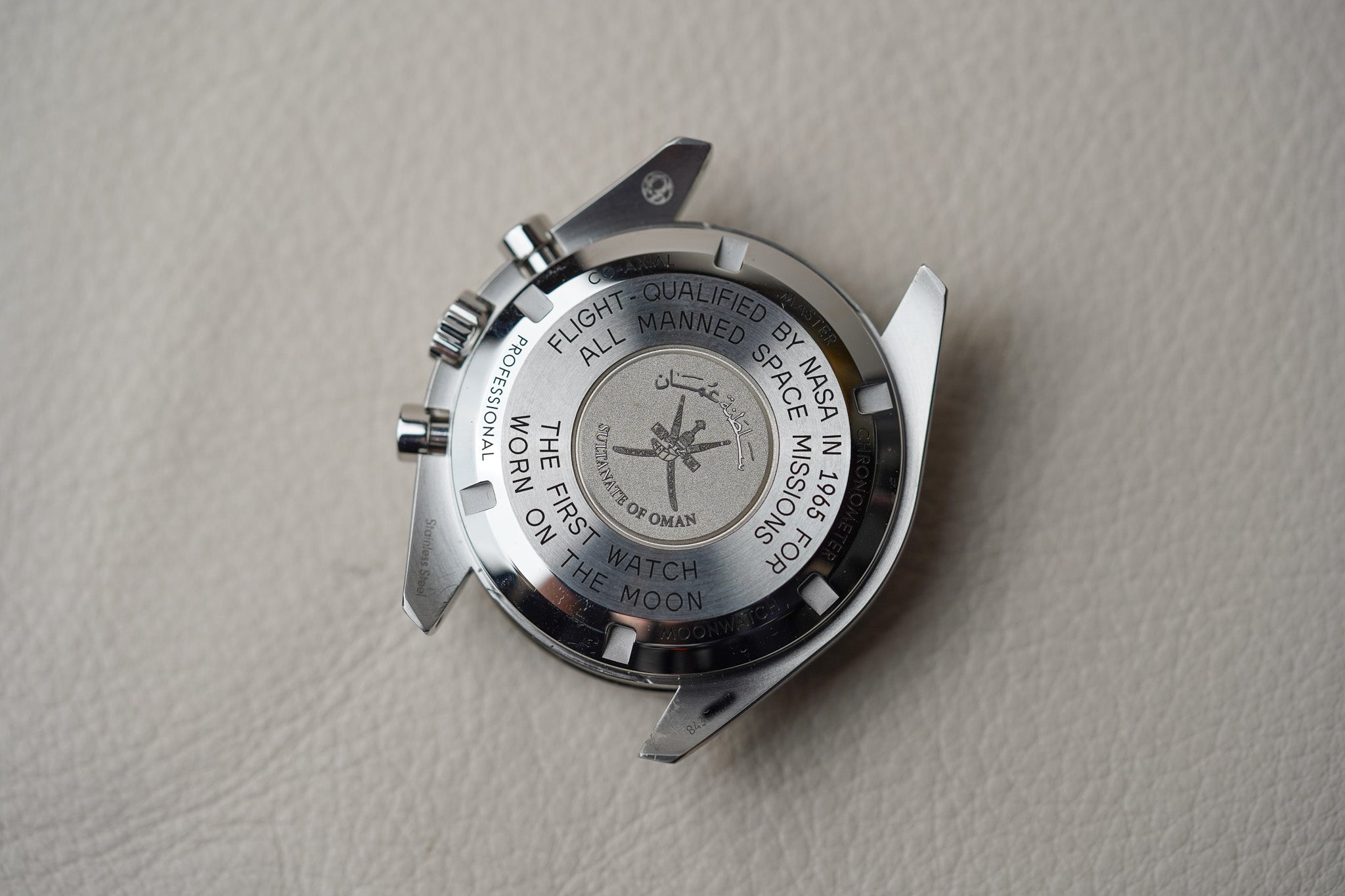 Omega Speedmaster Master Sultanate of Oman Khanjar Limited 310.30.42.50.01.003