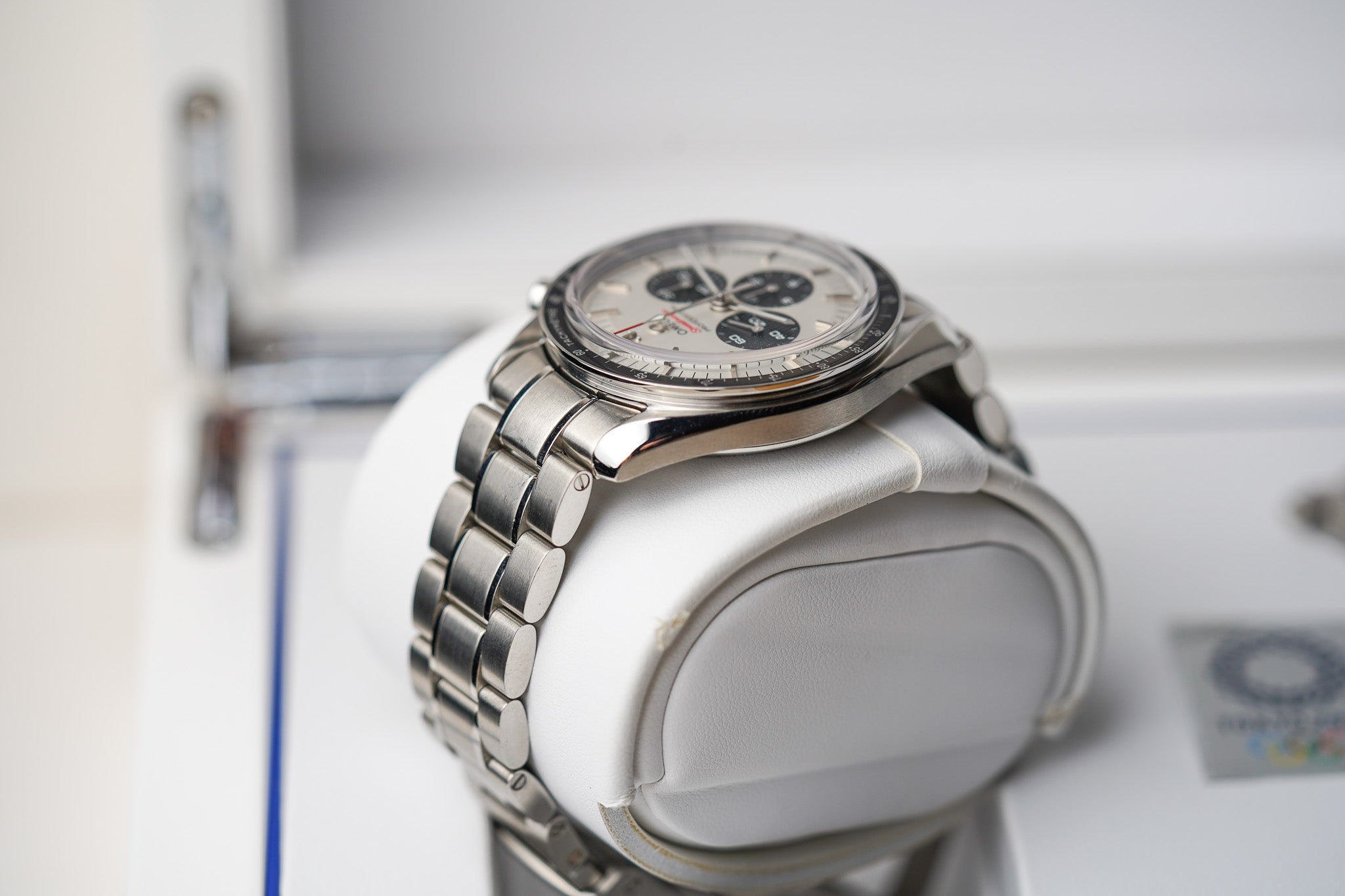 Omega Speedmaster Tokyo 2020 Panda 522.30.42.30.04.001