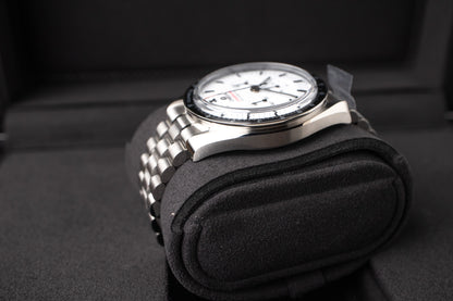 Omega Speedmaster White 310.30.42.50.04.001
