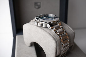 Oris Aquis Date Blue Dial