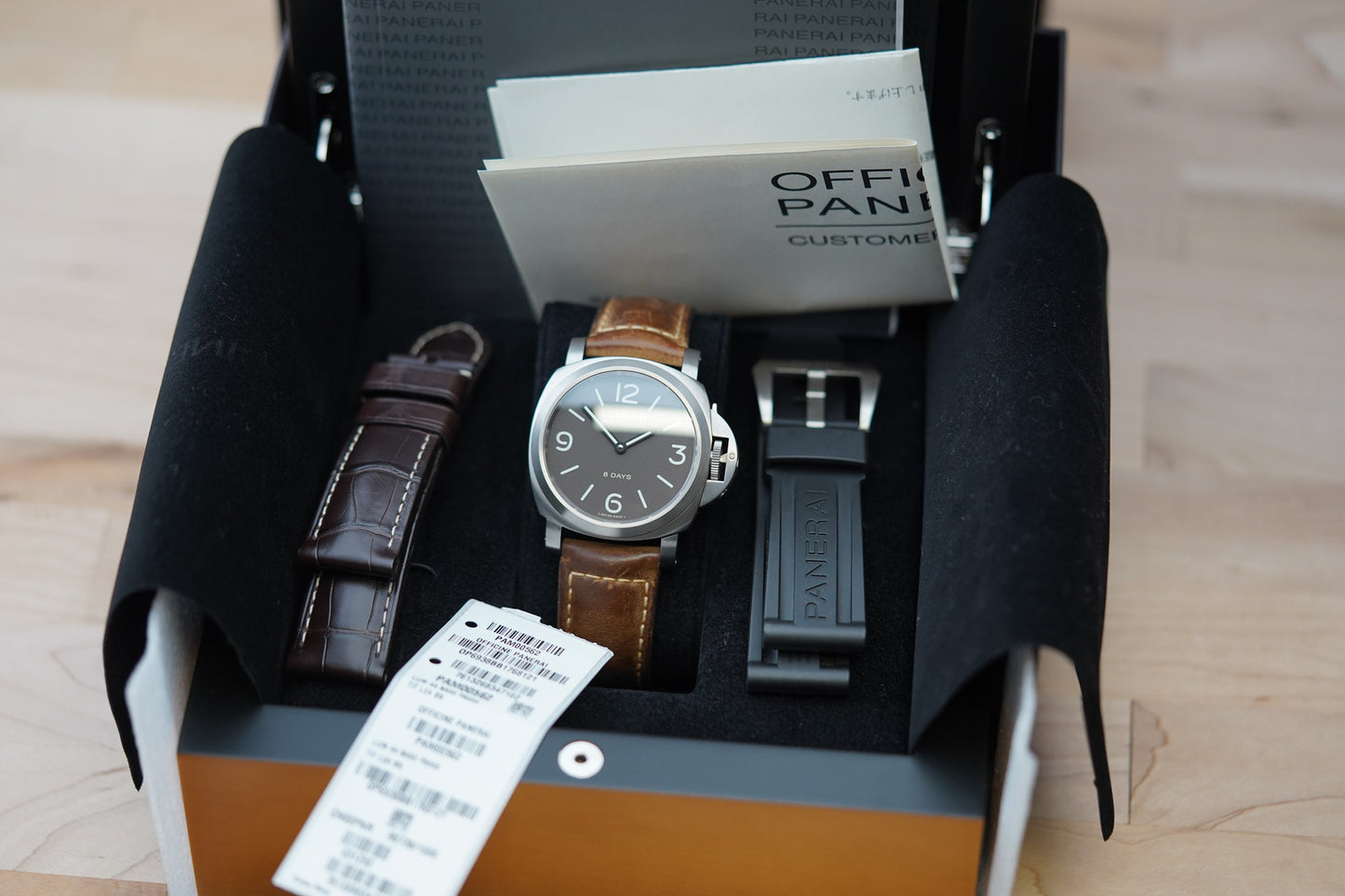 Panerai Luminor Base 8 Days 'Titanio' PAM00562