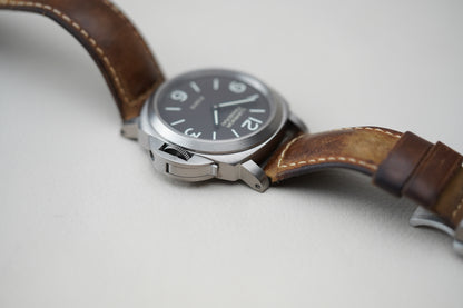 Panerai Luminor Base 8 Days 'Titanio' PAM00562