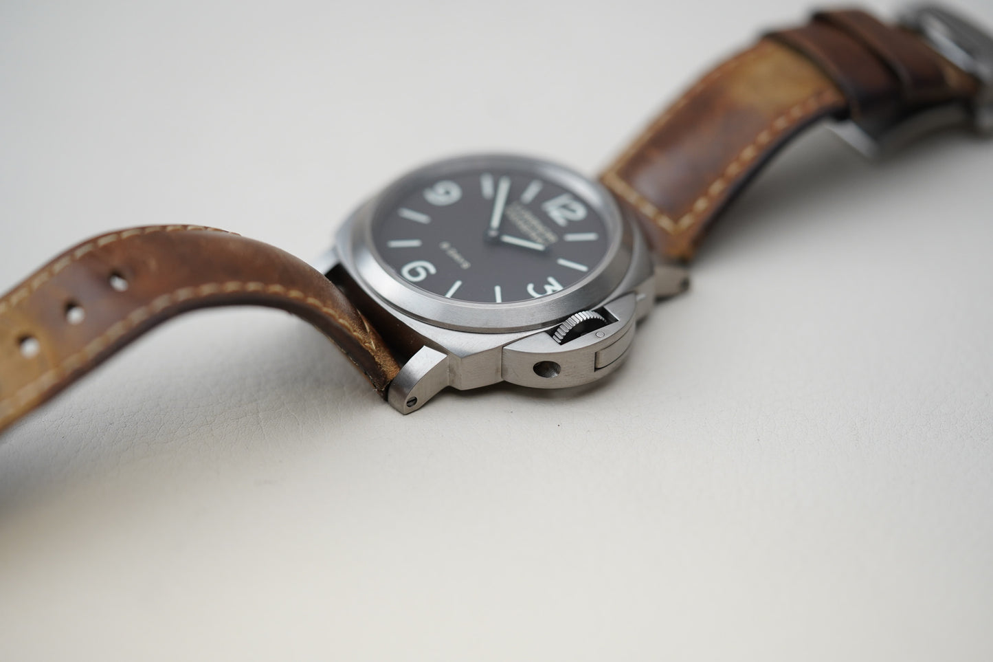 Panerai Luminor Base 8 Days 'Titanio' PAM00562