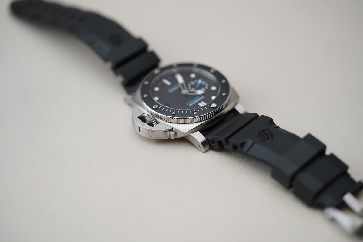 Panerai Luminor Submersible PAM01683