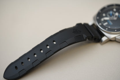 Panerai Luminor Submersible PAM01683