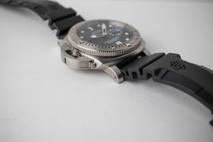 Panerai Luminor Submersible PAM682