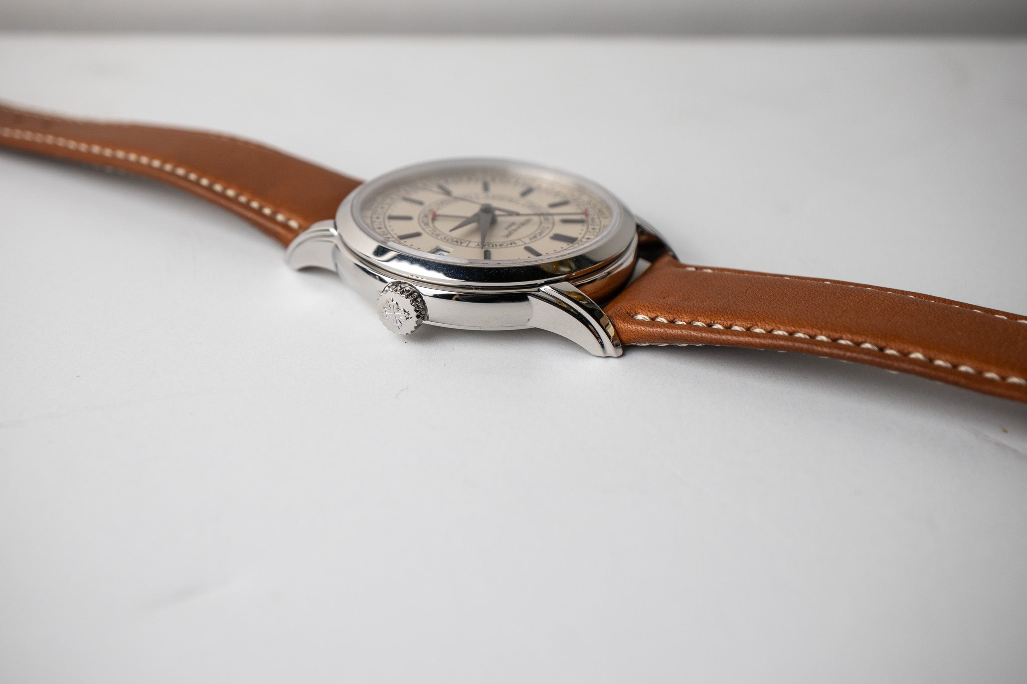 Patek Philippe Calatrava Weekly Calendar 5212A