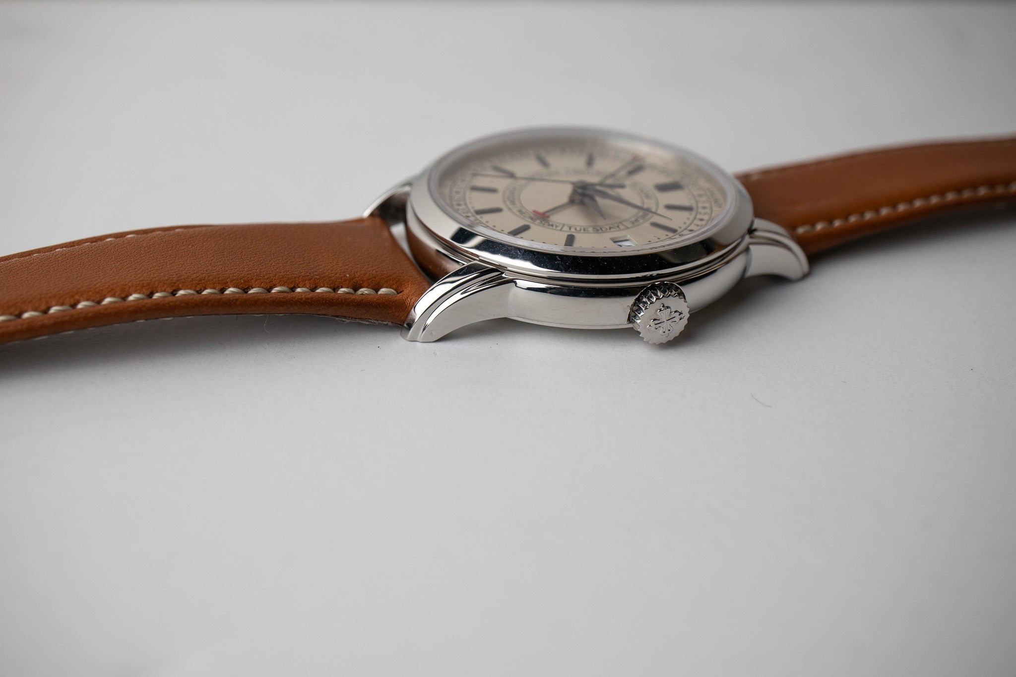 Patek Philippe Calatrava Weekly Calendar 5212A
