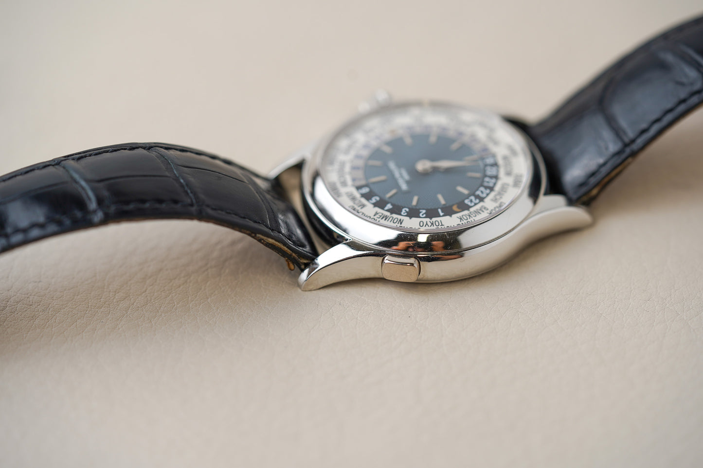 Patek Philippe World Time 5110P Platinum Blue 37mm