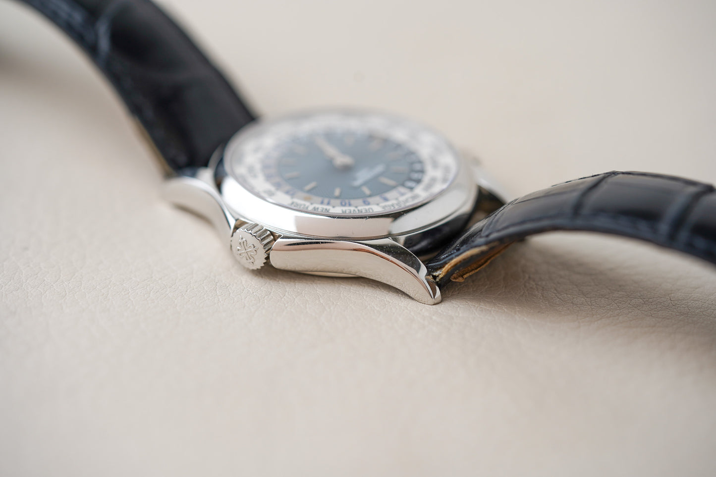 Patek Philippe World Time 5110P Platinum Blue 37mm