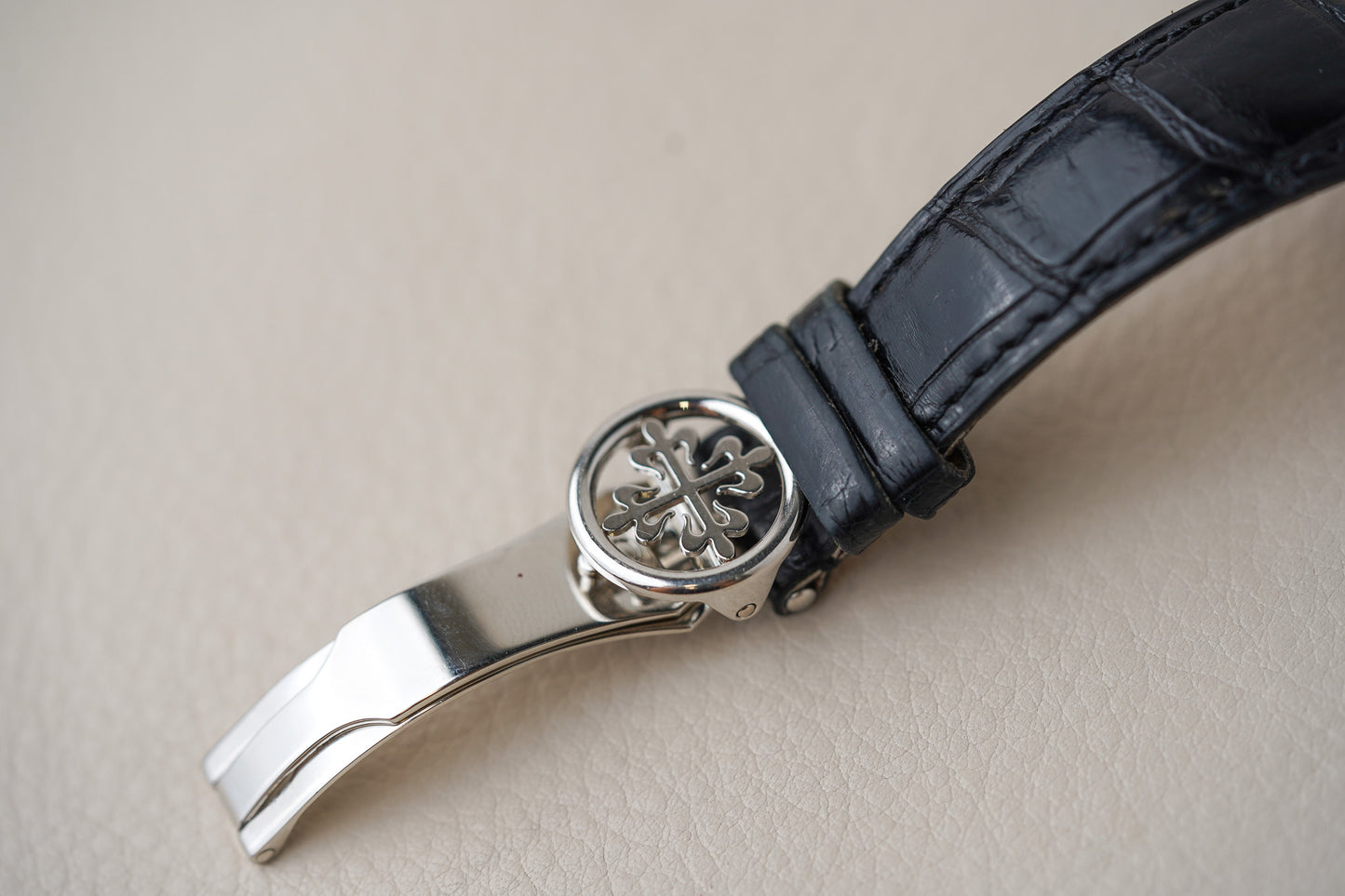 Patek Philippe World Time 5110P Platinum Blue 37mm