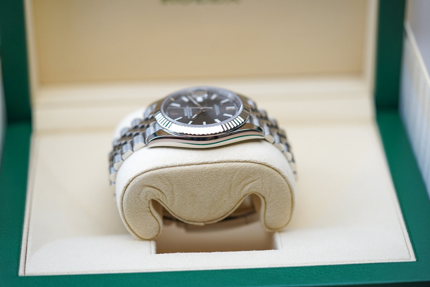 Rolex Datejust 126334 41mm Rhodium Dial