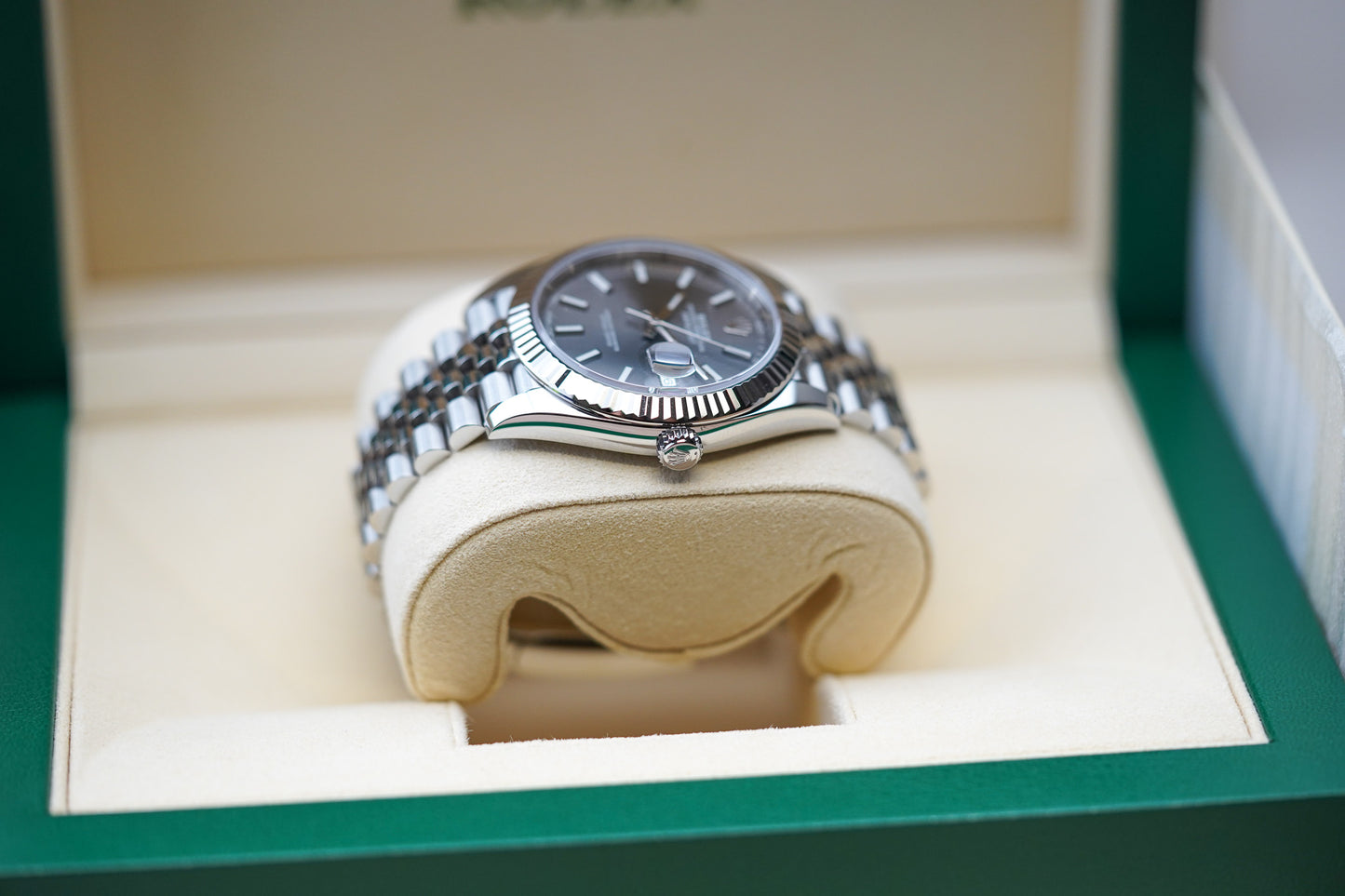 Rolex Datejust 126334 41mm Rhodium Dial