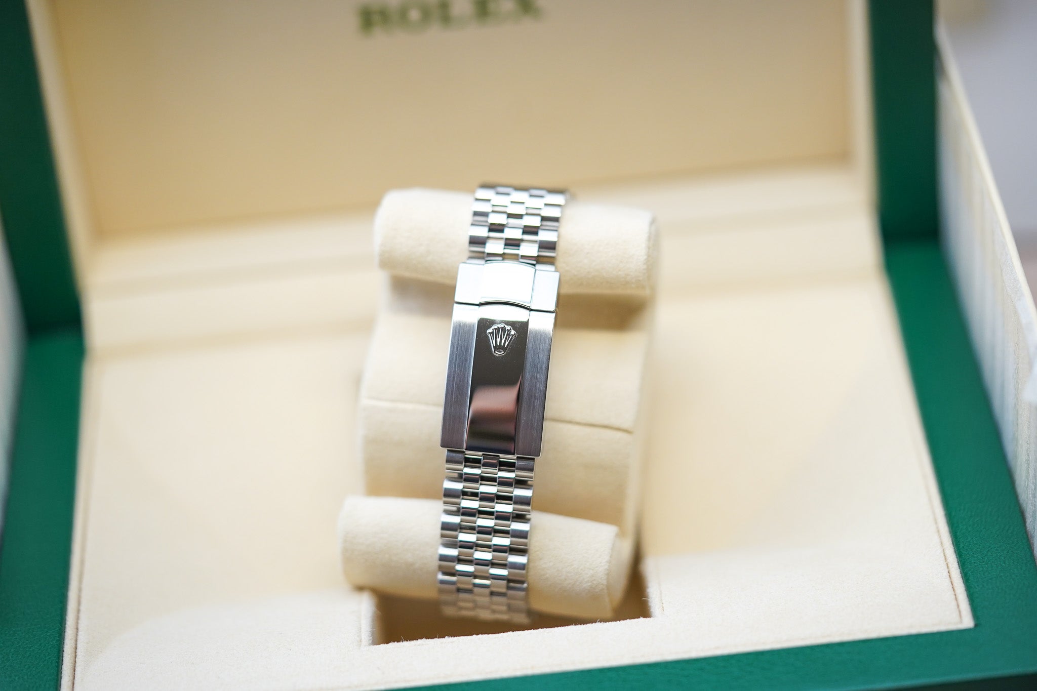 Rolex Datejust 126334 41mm Rhodium Dial