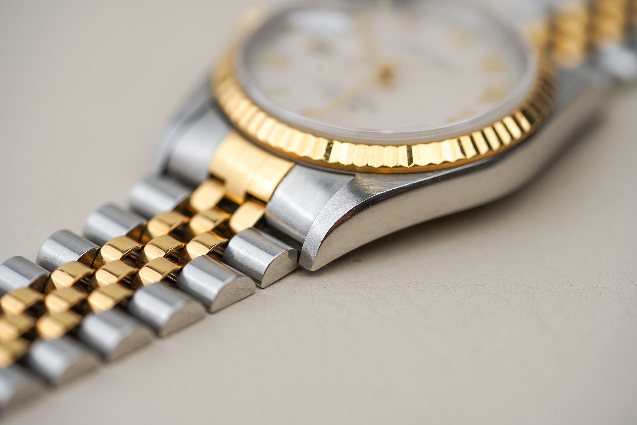 Rolex Datejust 16233 Pyramid Ivory Dial