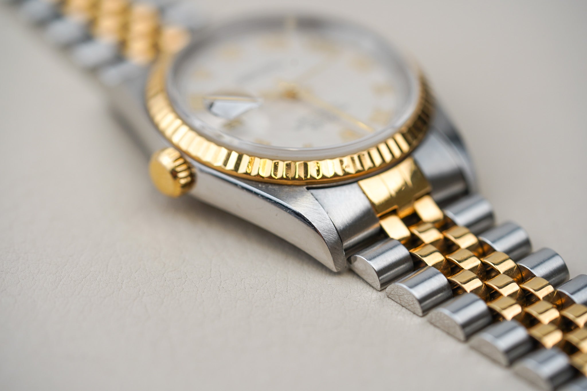 Rolex Datejust 16233 Pyramid Ivory Dial