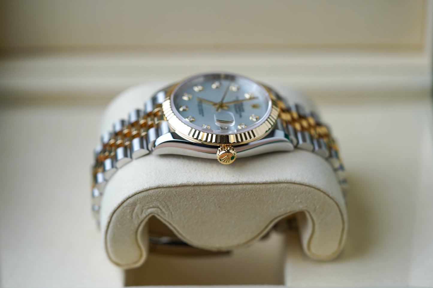 Rolex Datejust 36 Mother of Pearl Diamond Dial Jubilee 126233