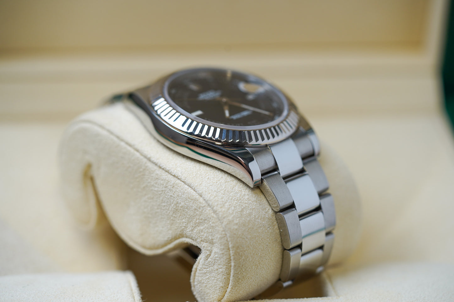 Rolex Datejust II Grey Roman 116334