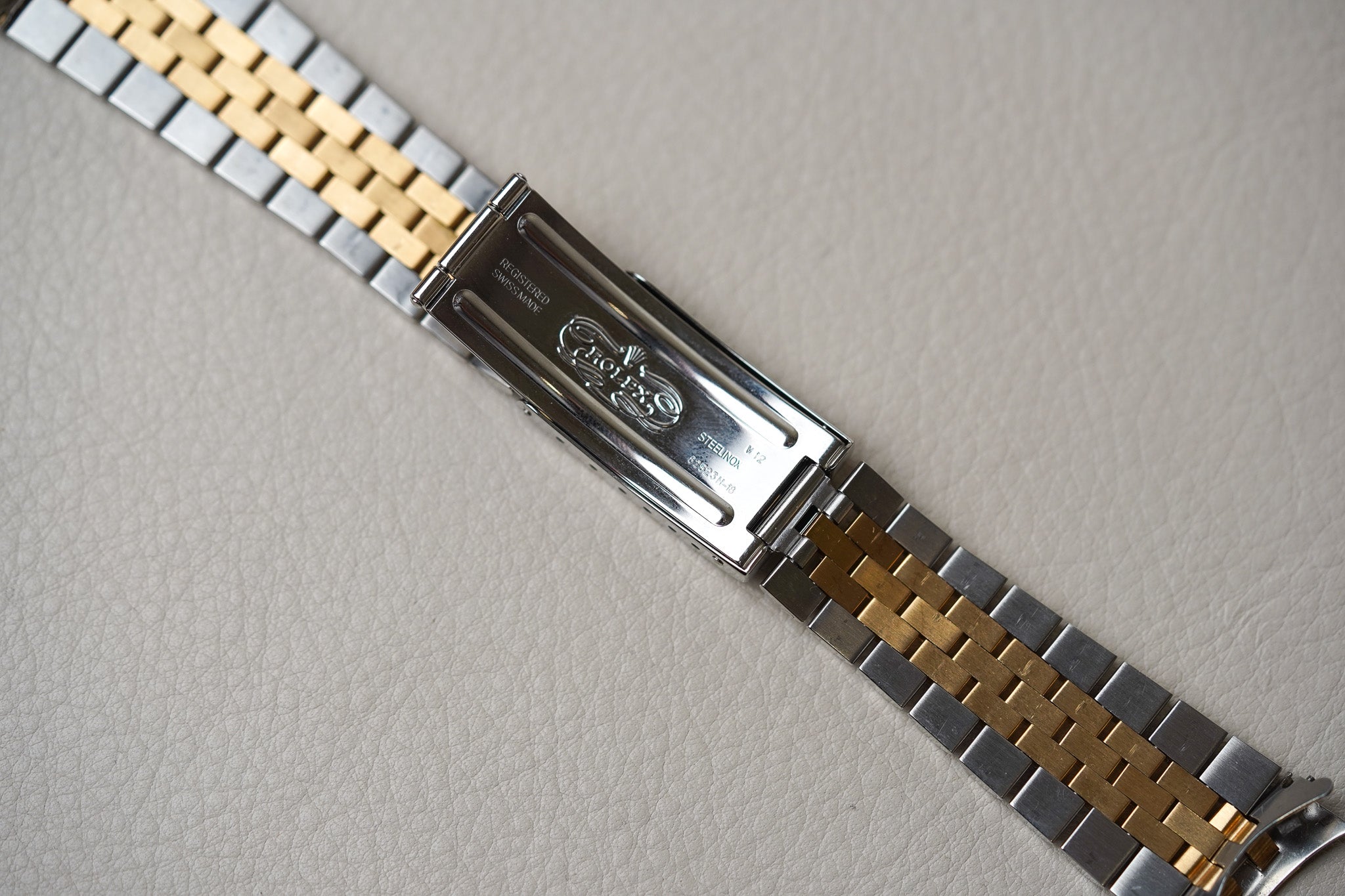 Rolex Datejust Pyramid Roman Dial 16233