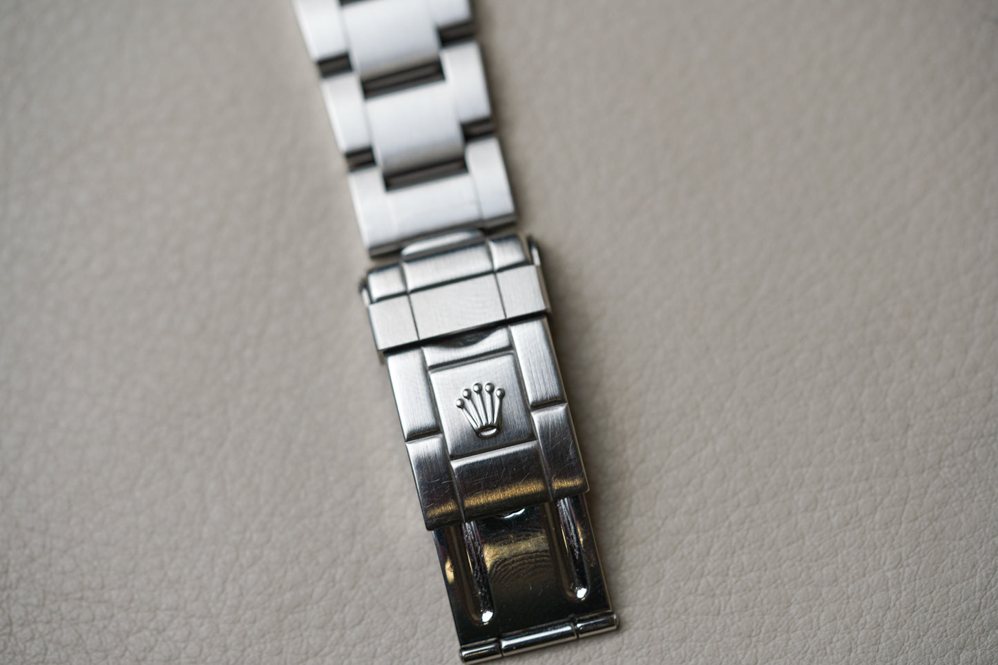 Rolex Explorer I 114270 Engraved Rehaut