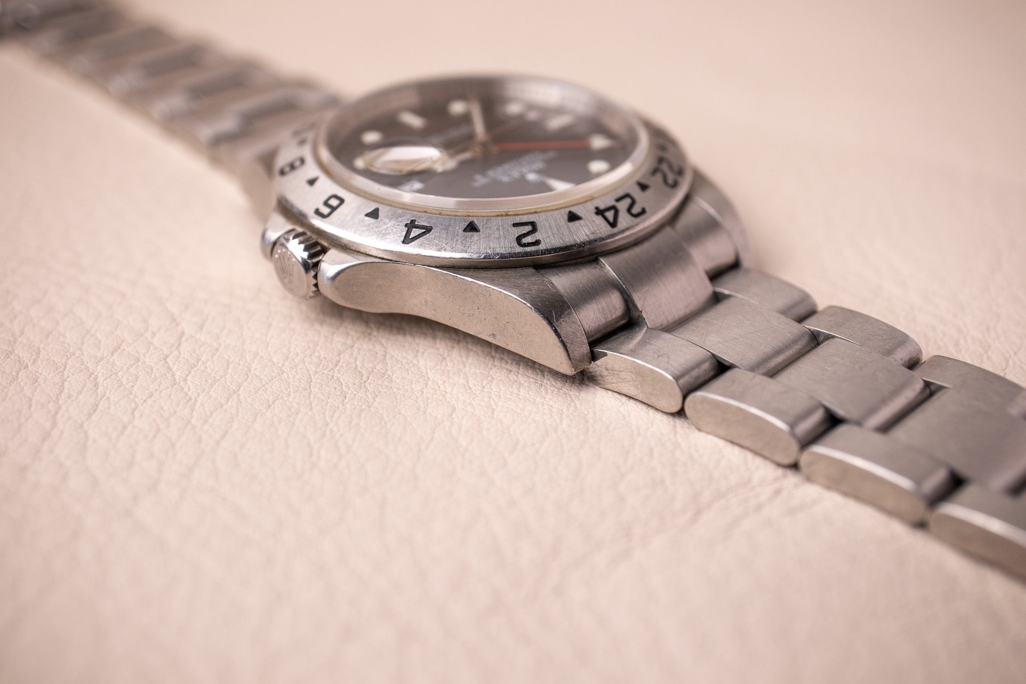 Rolex Explorer II 16570 Black 'Engraved Rehaut' – Belmont Watches