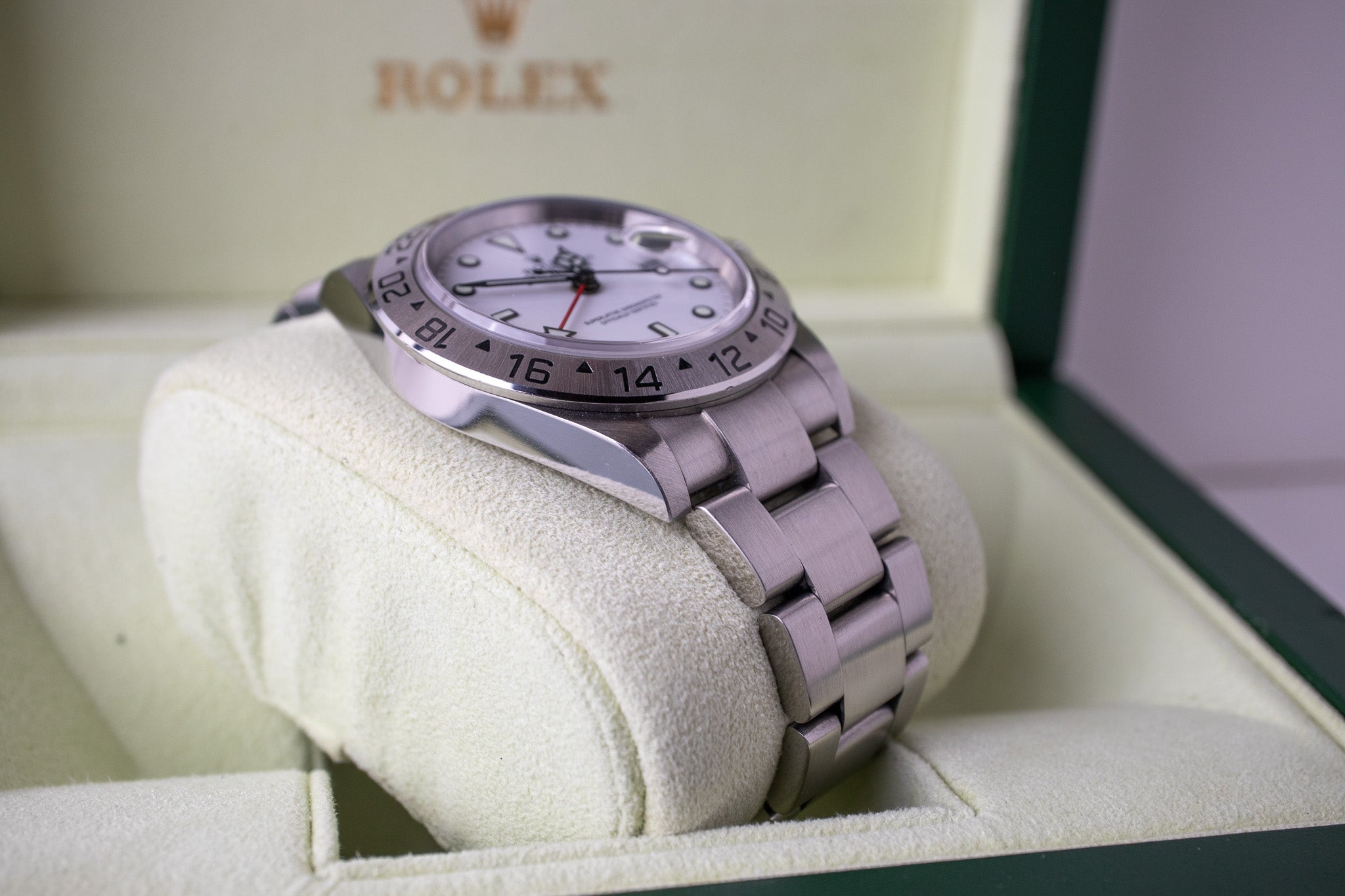 Rolex Explorer II 16570 Polar