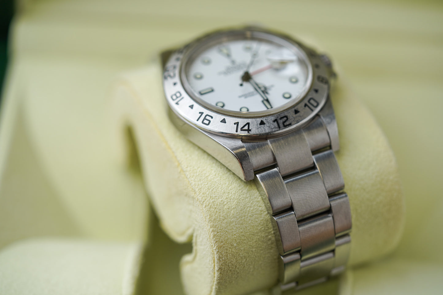Rolex Explorer II 16570 Polar 'Engraved Rehaut'