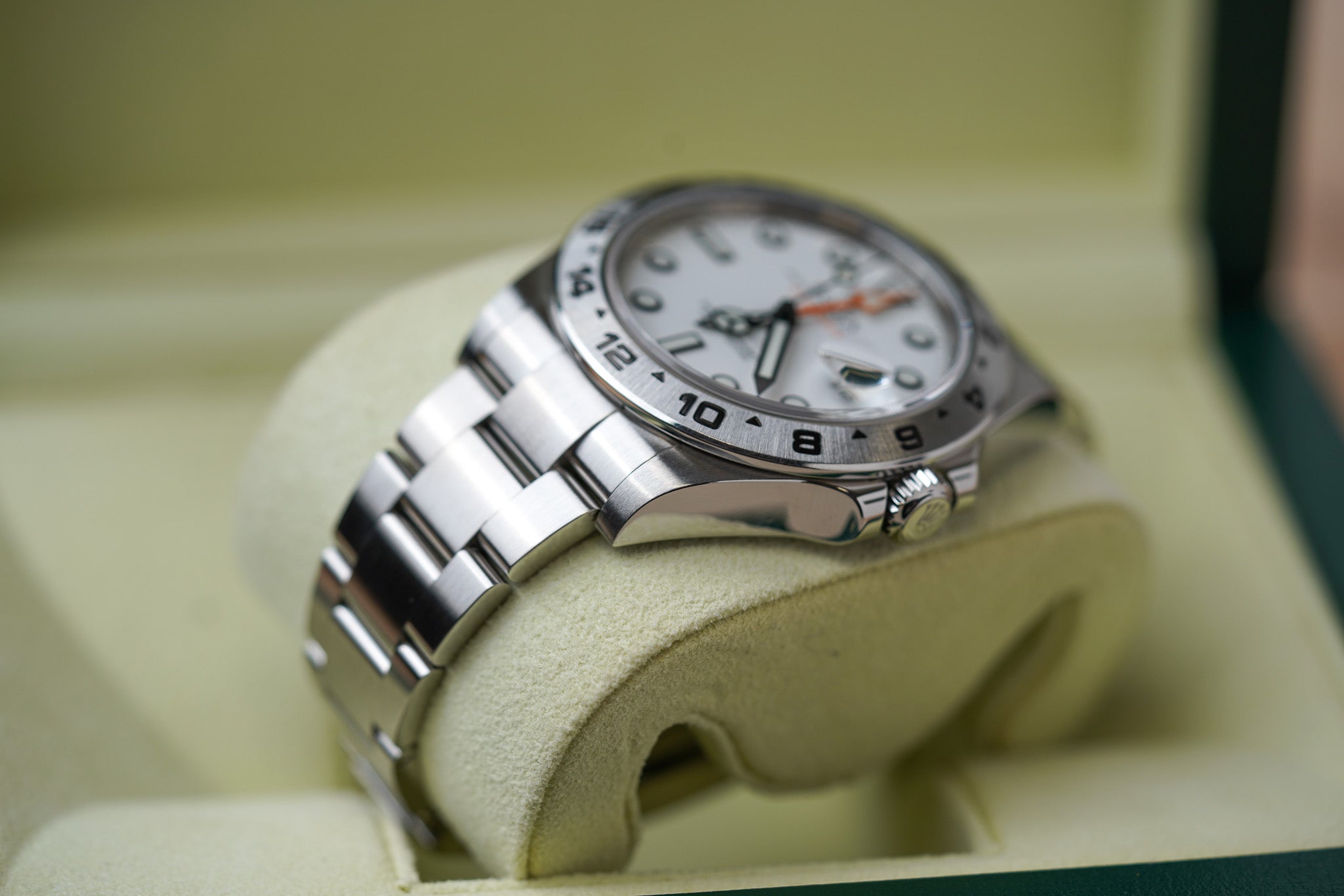 Rolex Explorer II 216570 Polar