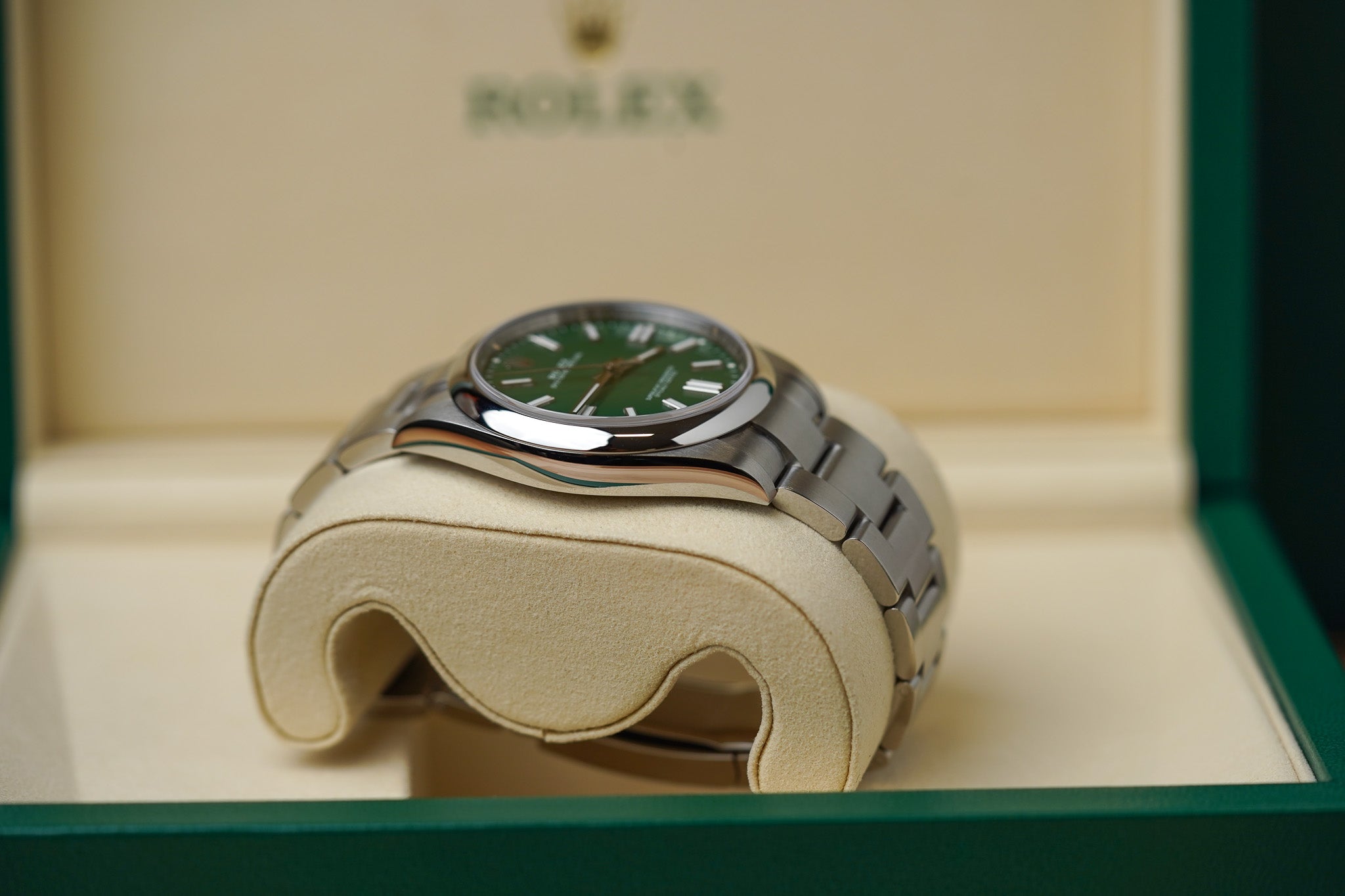 Rolex Oyster Perpetual 41 124300 Green