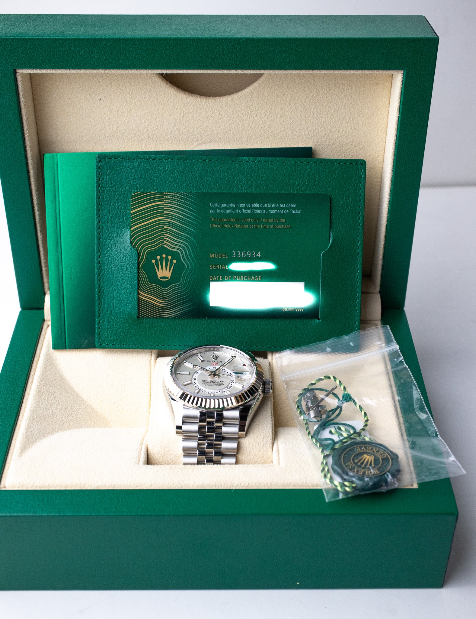 ROLEX 現行BOX セット売り　中古品 NEW 2025 Rolex Sky-Dweller 42mm 336933 Two-Tone Oyster White Dial