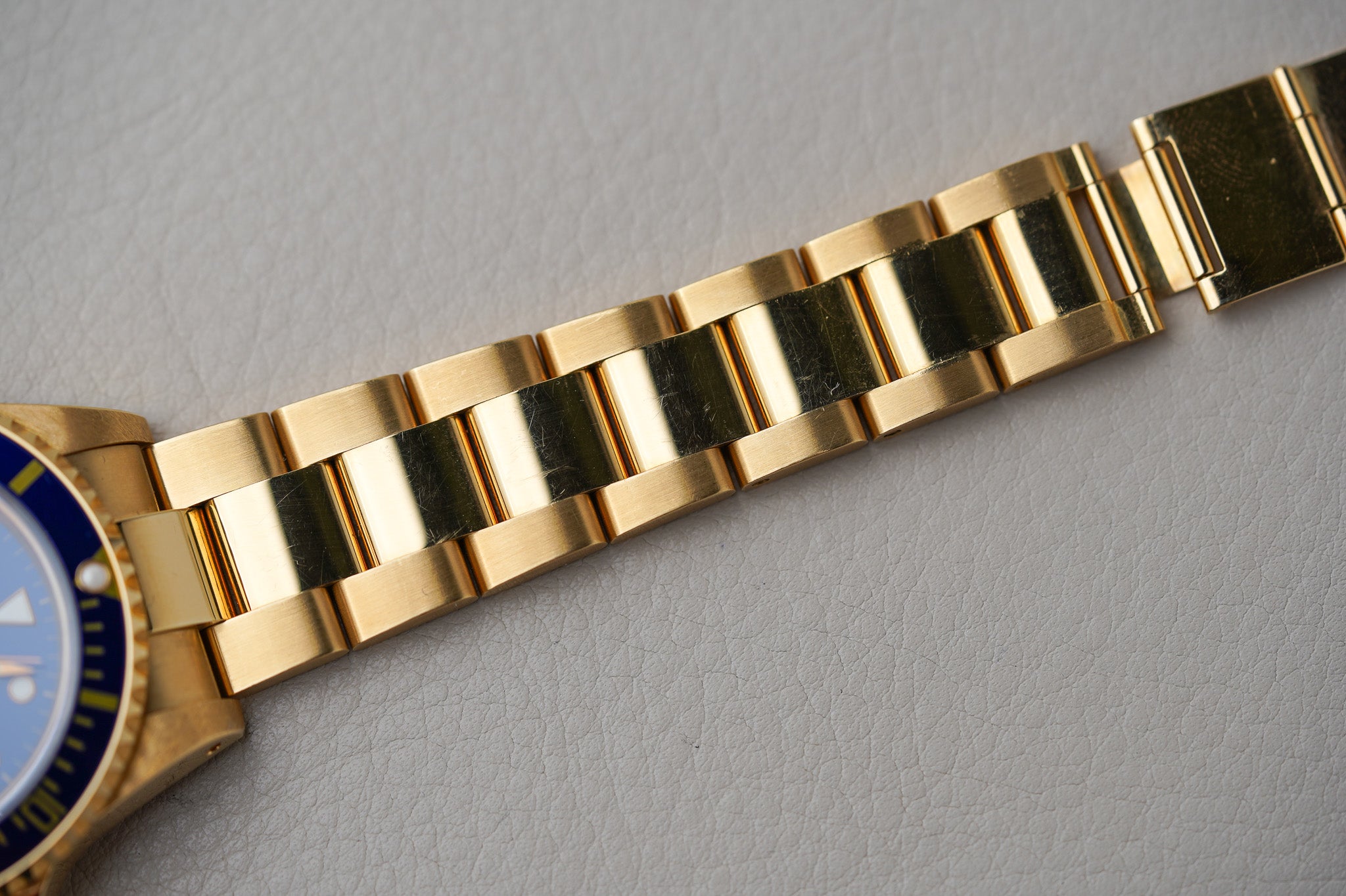 1993 Rolex Submariner 18K Yellow Gold 16618 'Blusey'