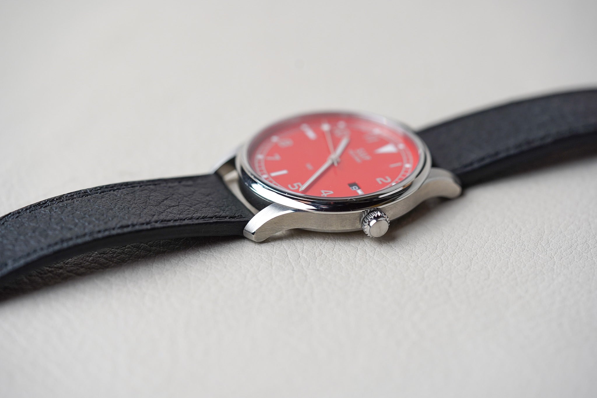 S.U.F Helsinki 180C Red Dial