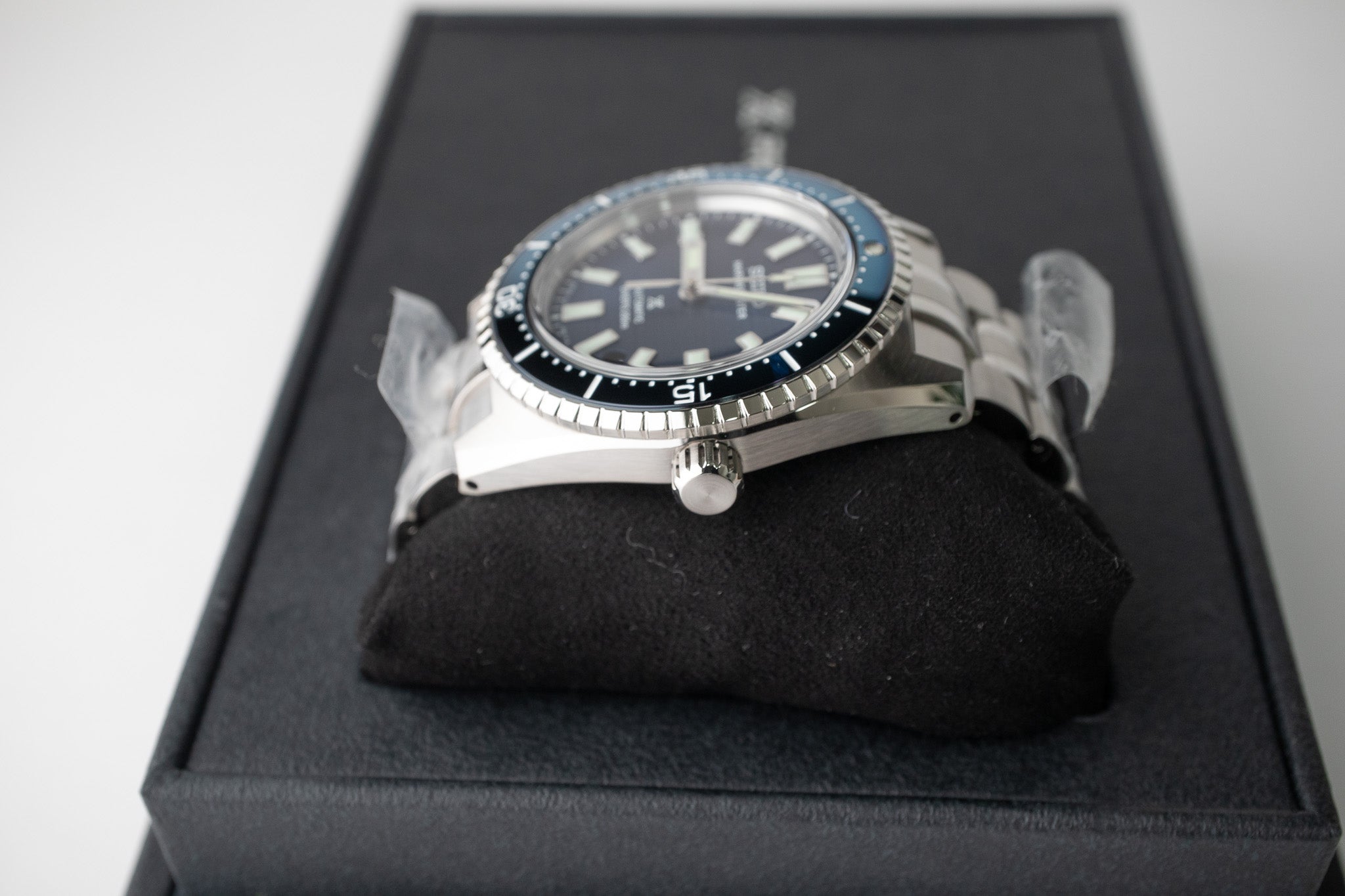 Seiko Marinemaster 200M SJE119