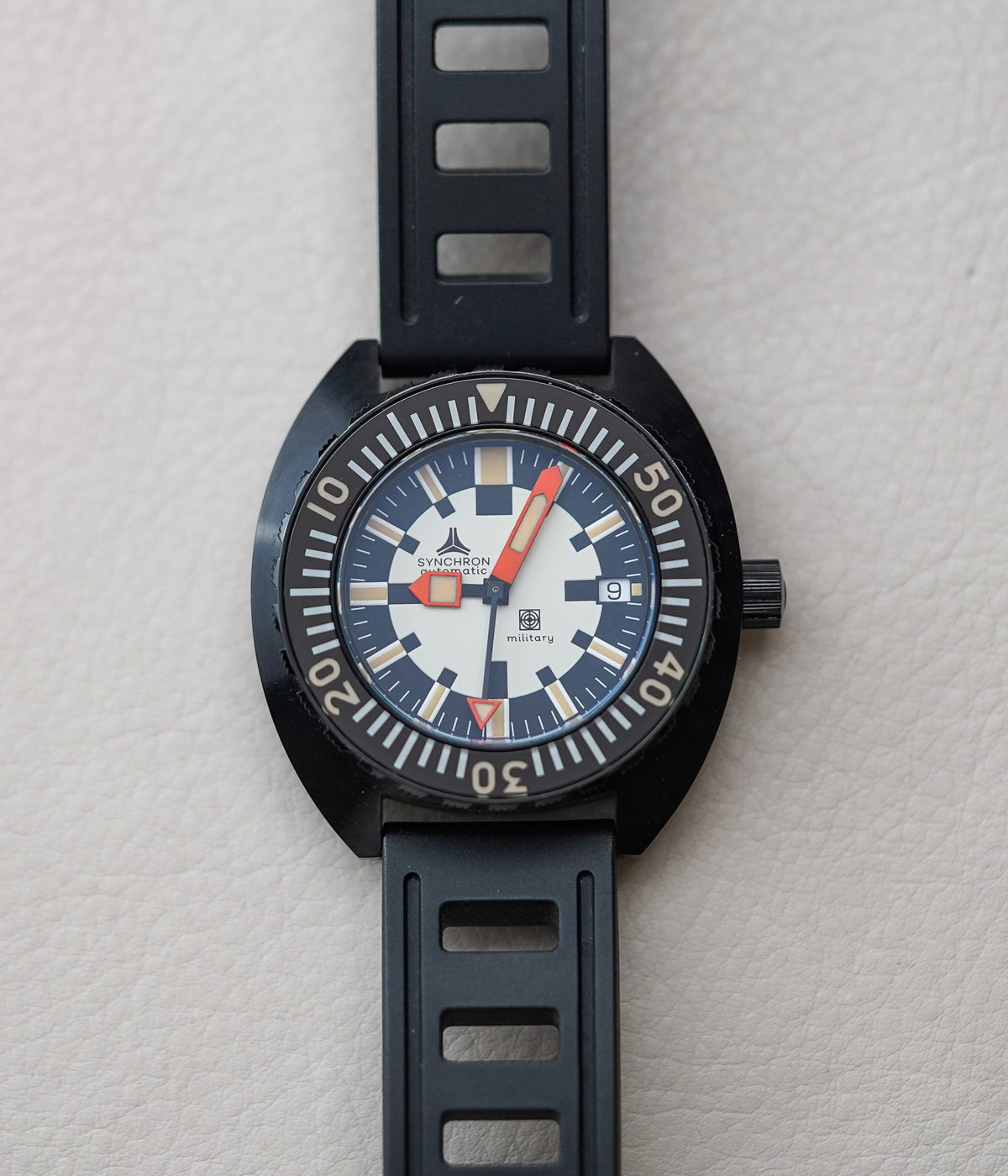 Synchron 70's Military Black Edition