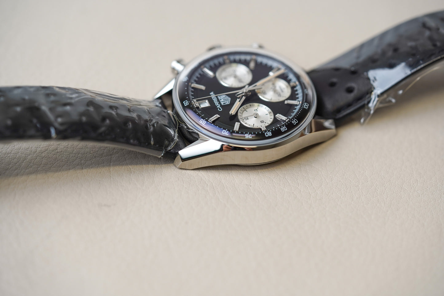 Tag Heuer Carrera Chronograph 39mm "Glassbox" CBS2210.FC6534