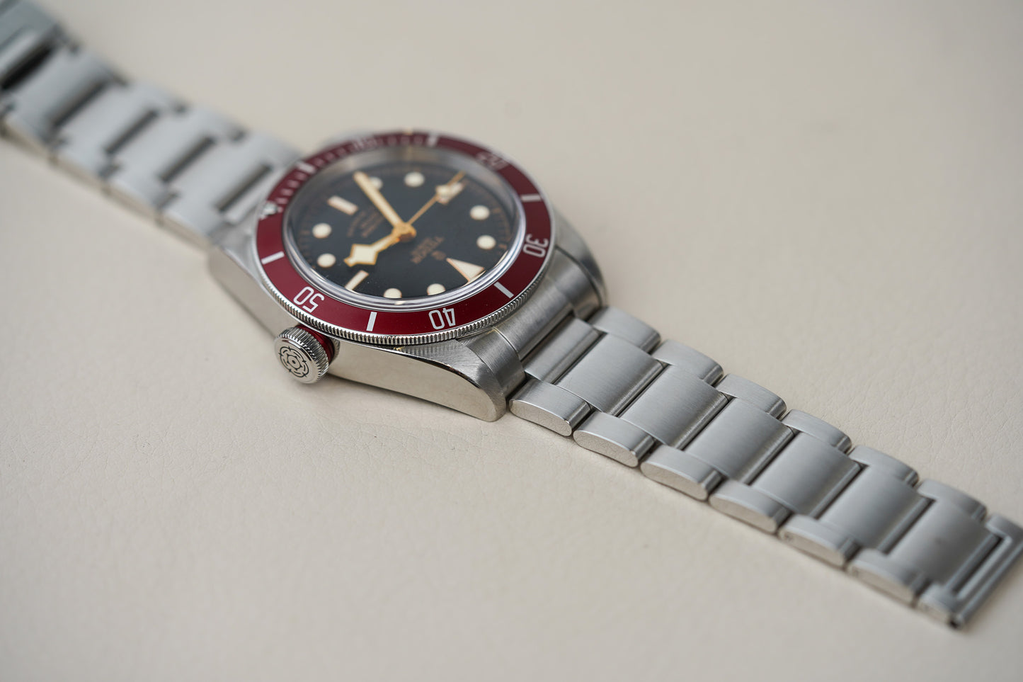 Tudor Black Bay Red 'Smiley' 79220R