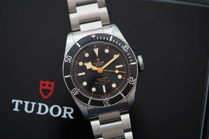 Tudor Heritage Black Bay Black 79220N 'Smiley'