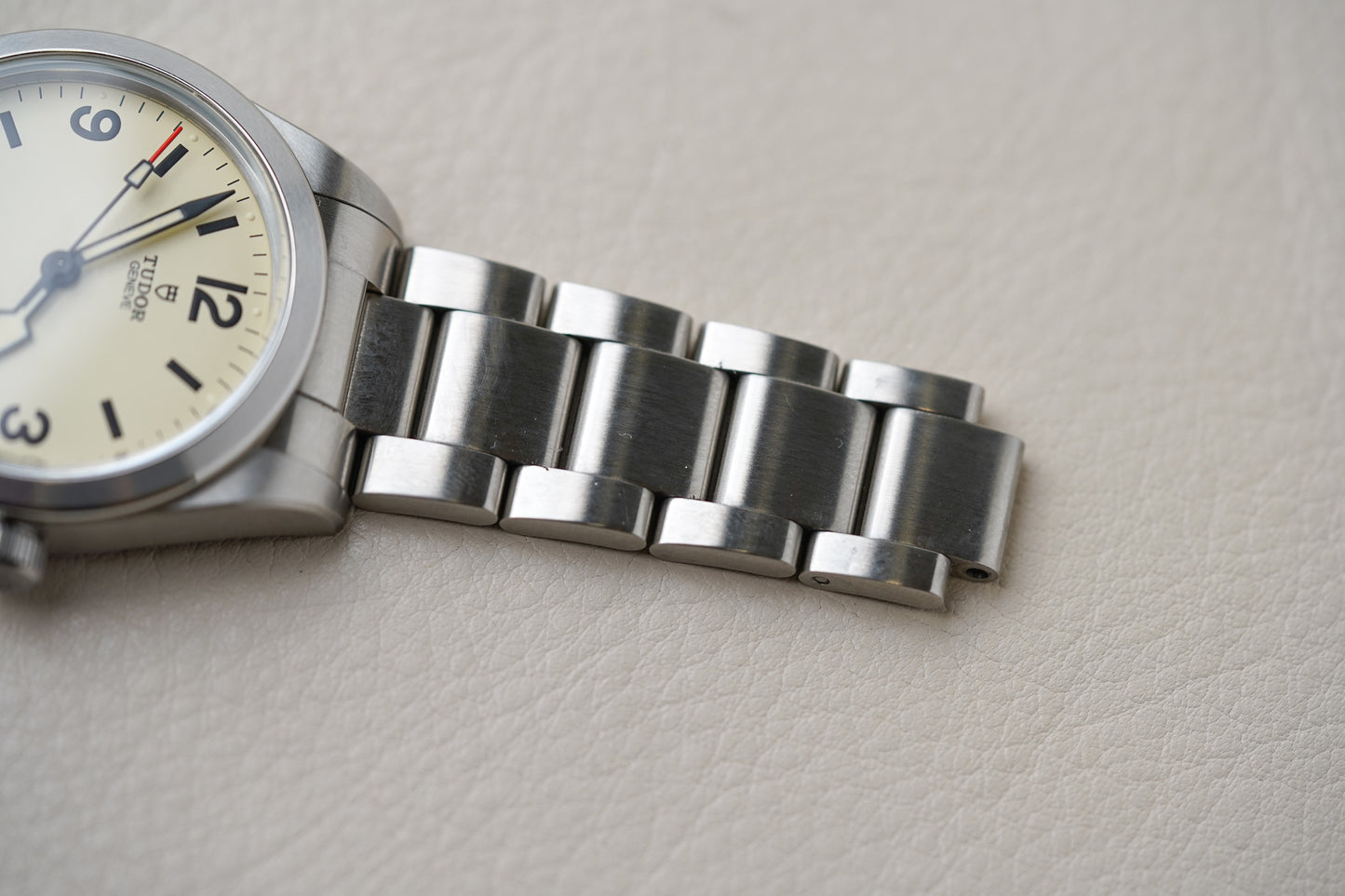 Tudor Ranger Beige 36mm 79930