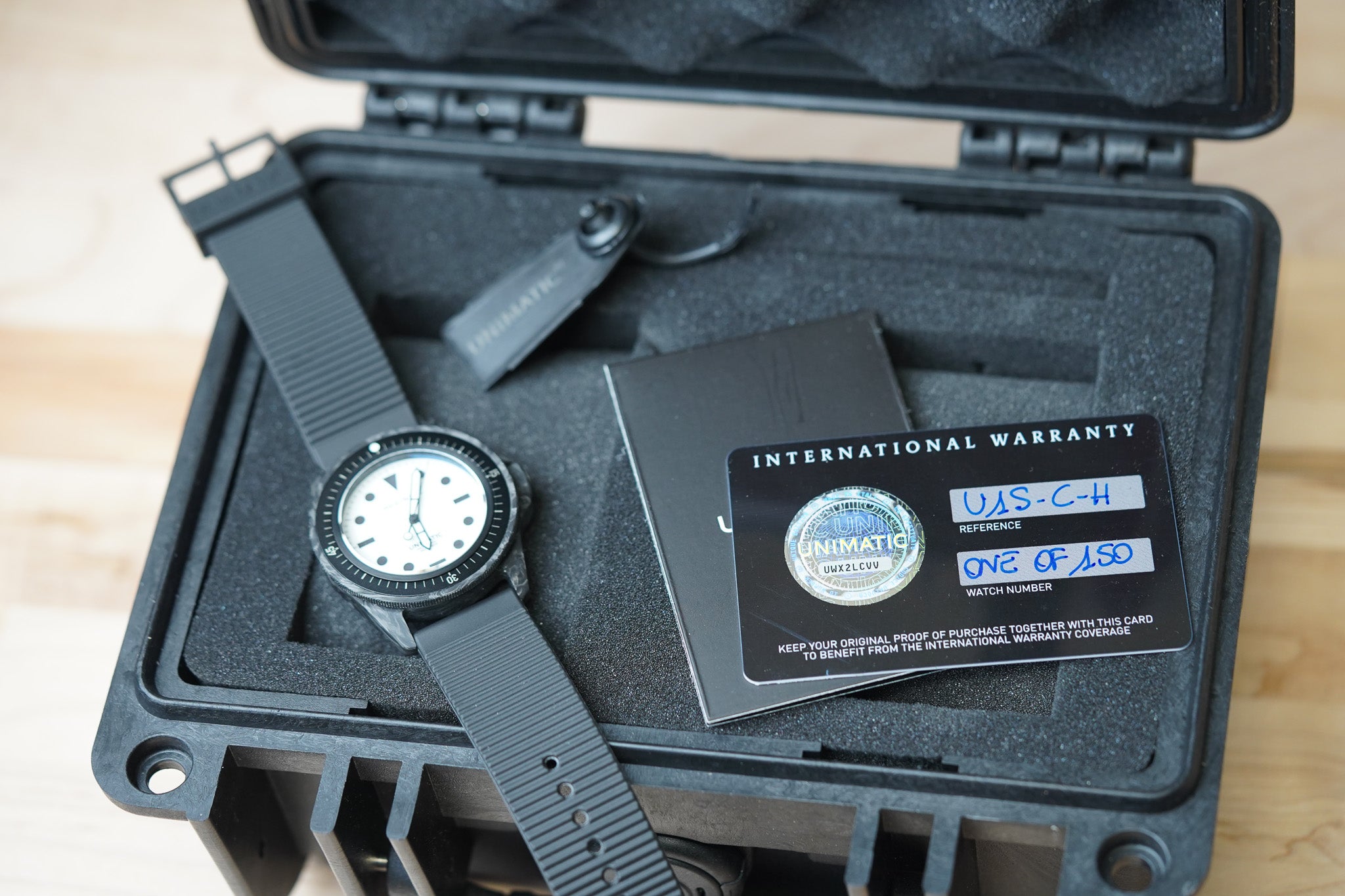 Unimatic x Hodinkee Modello Uno Carbon U1S-C-H