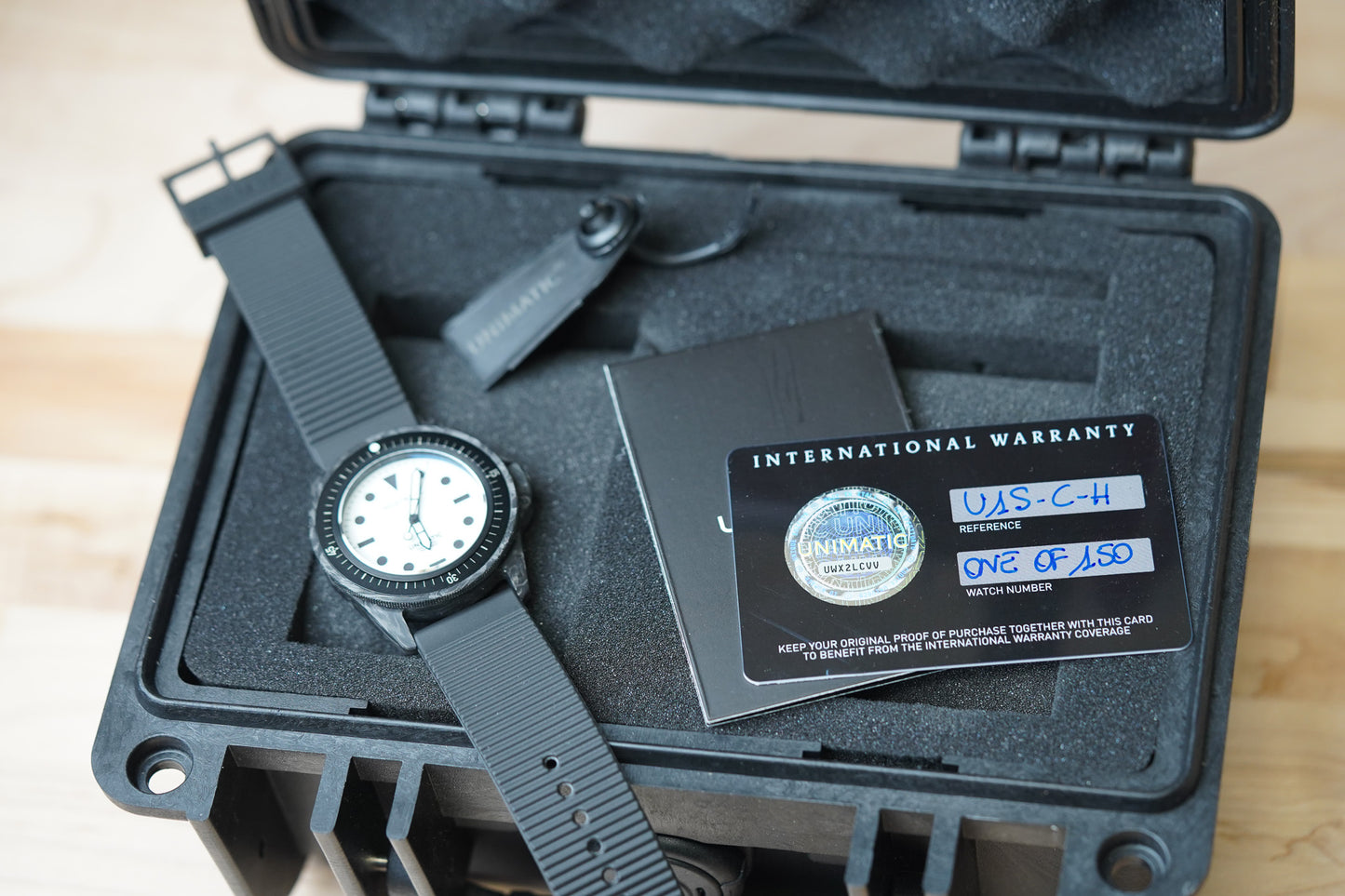 Unimatic x Hodinkee Modello Uno Carbon U1S-C-H