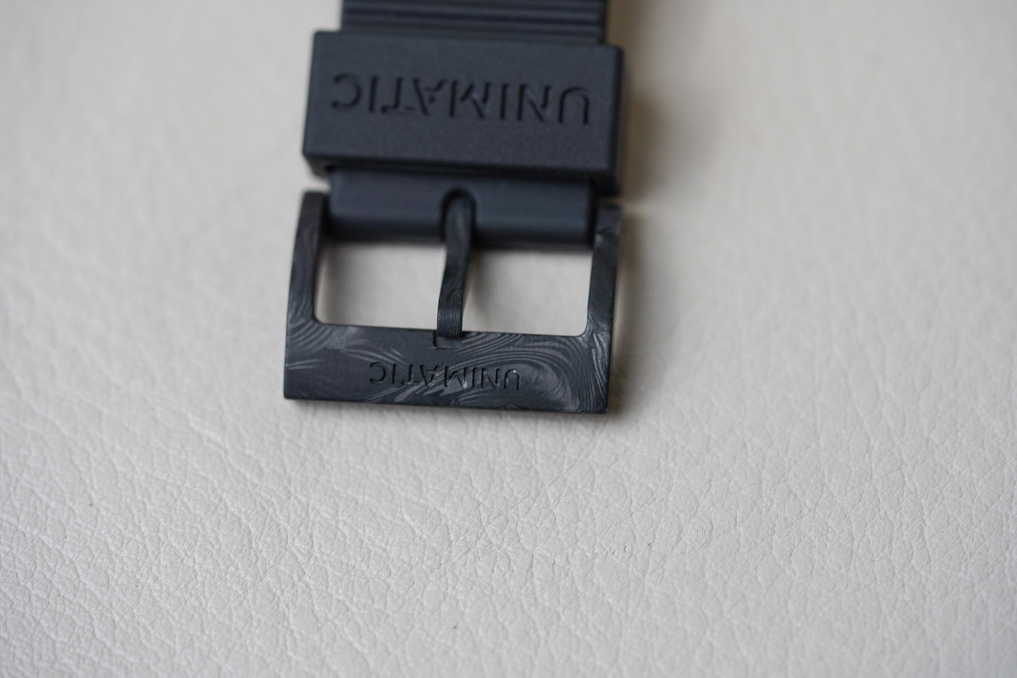 Unimatic x Hodinkee Modello Uno Carbon U1S-C-H