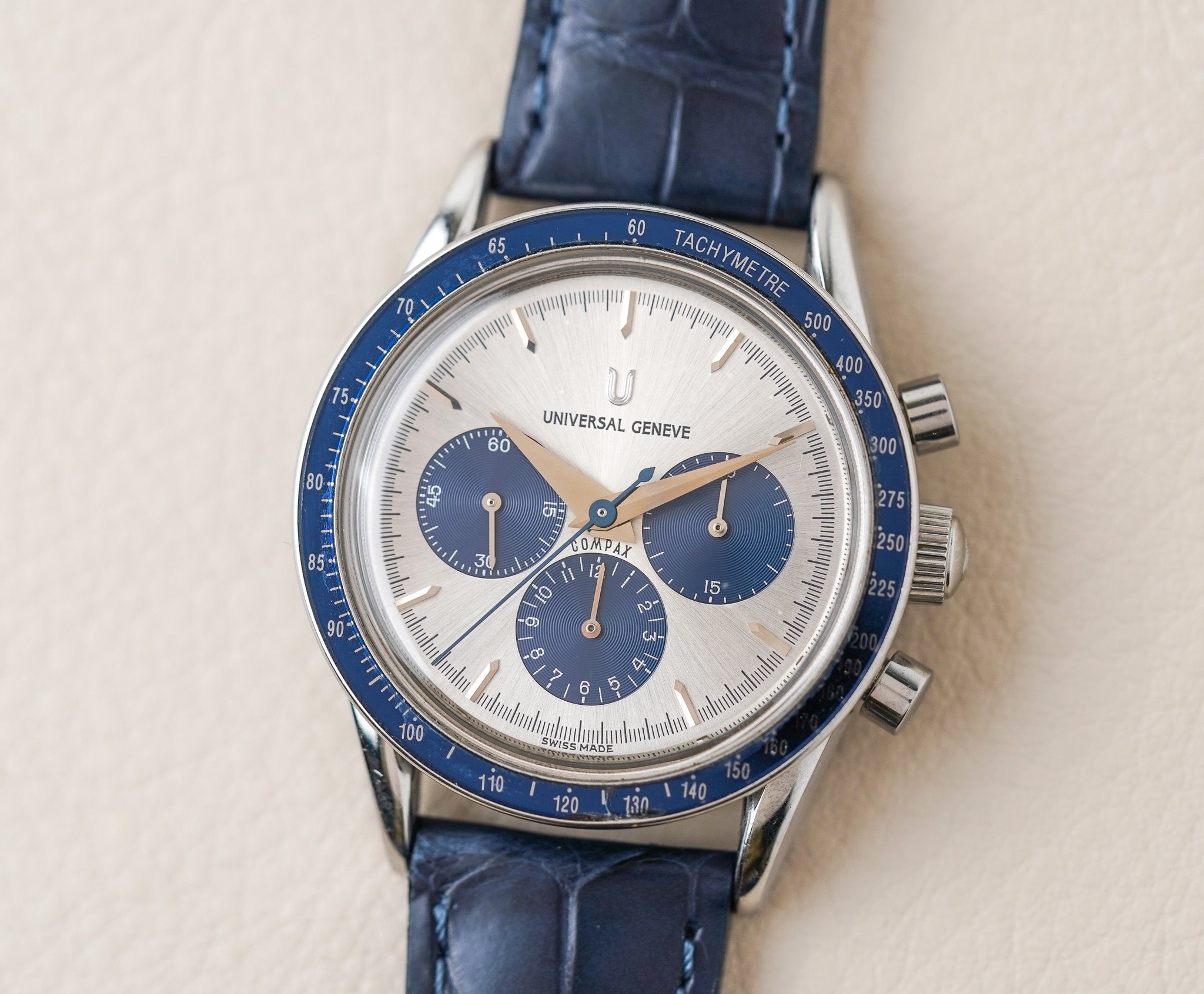 Universal Geneve Blue Compax Ref 884.495 