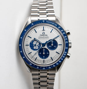 Omega Speedmaster “Silver Snoopy Award” 310.32.42.50.02.001