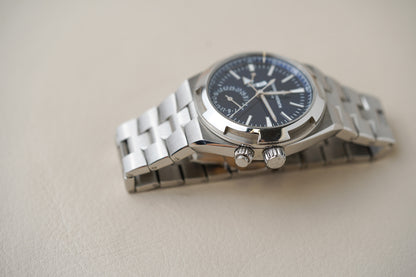 Vacheron Constantin Overseas Dualtime 4900V/110A-B334