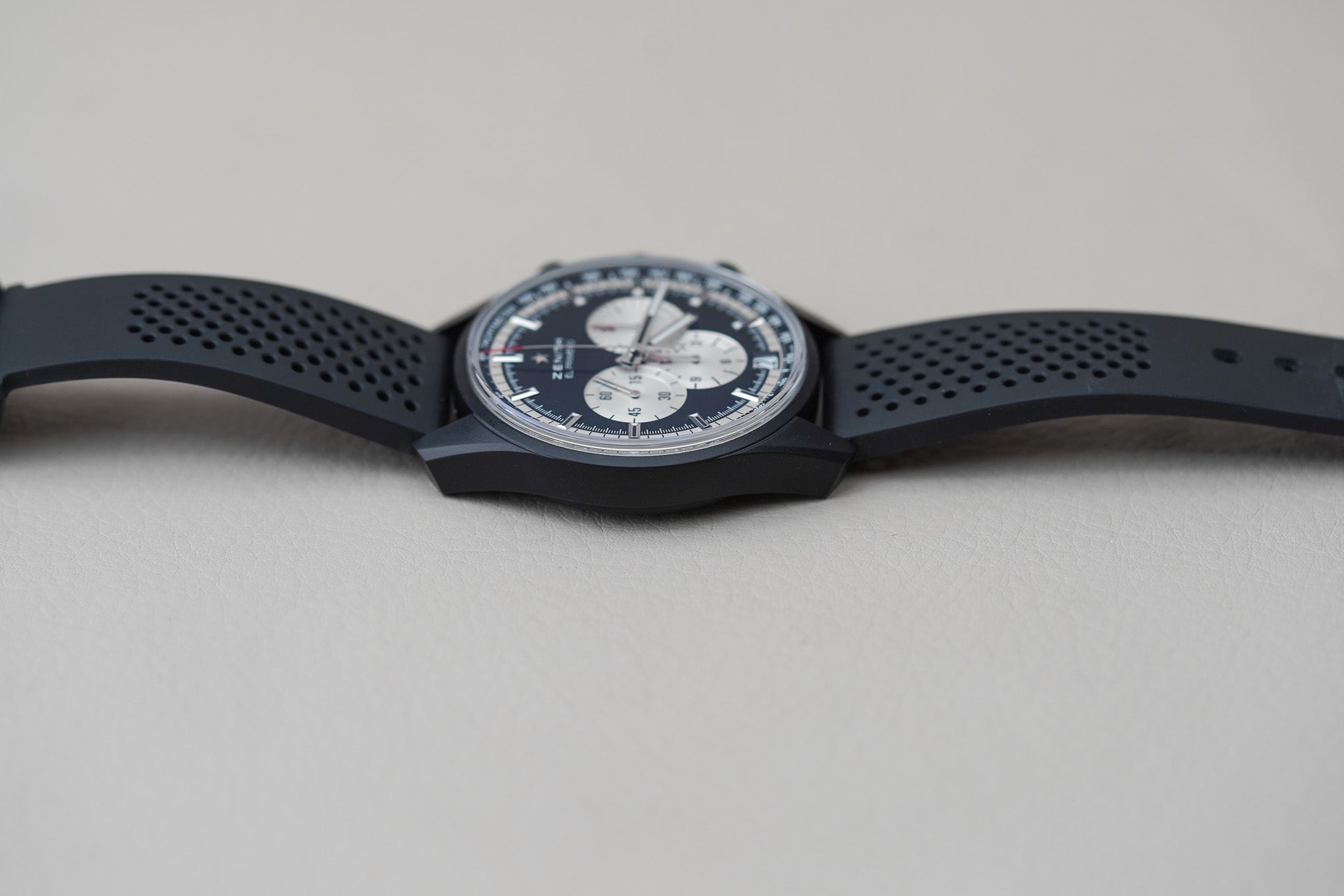Zenith Chronomaster El Primero 42 Aluminum Black 24.2041.400/21.R576