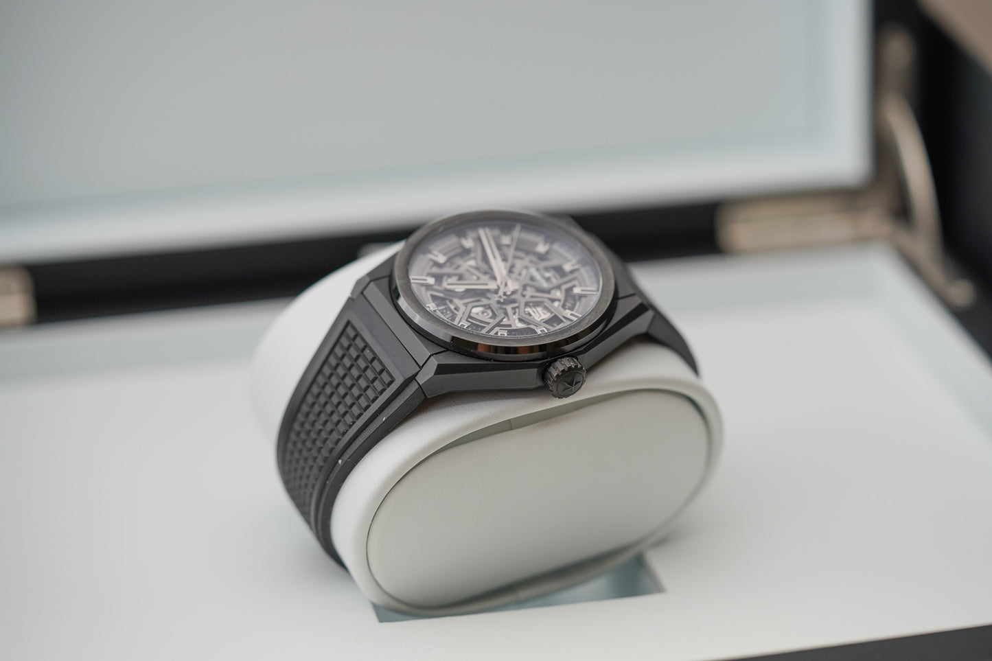 Zenith Defy Black Ceramic 49.9000.670/77.R782