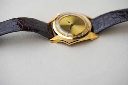 1970's Zodiac Olympos Mystery Dial Florentine Manta Ray 18k YG 4004 705