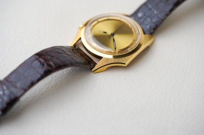 1970's Zodiac Olympos Mystery Dial Florentine Manta Ray 18k YG 4004 705